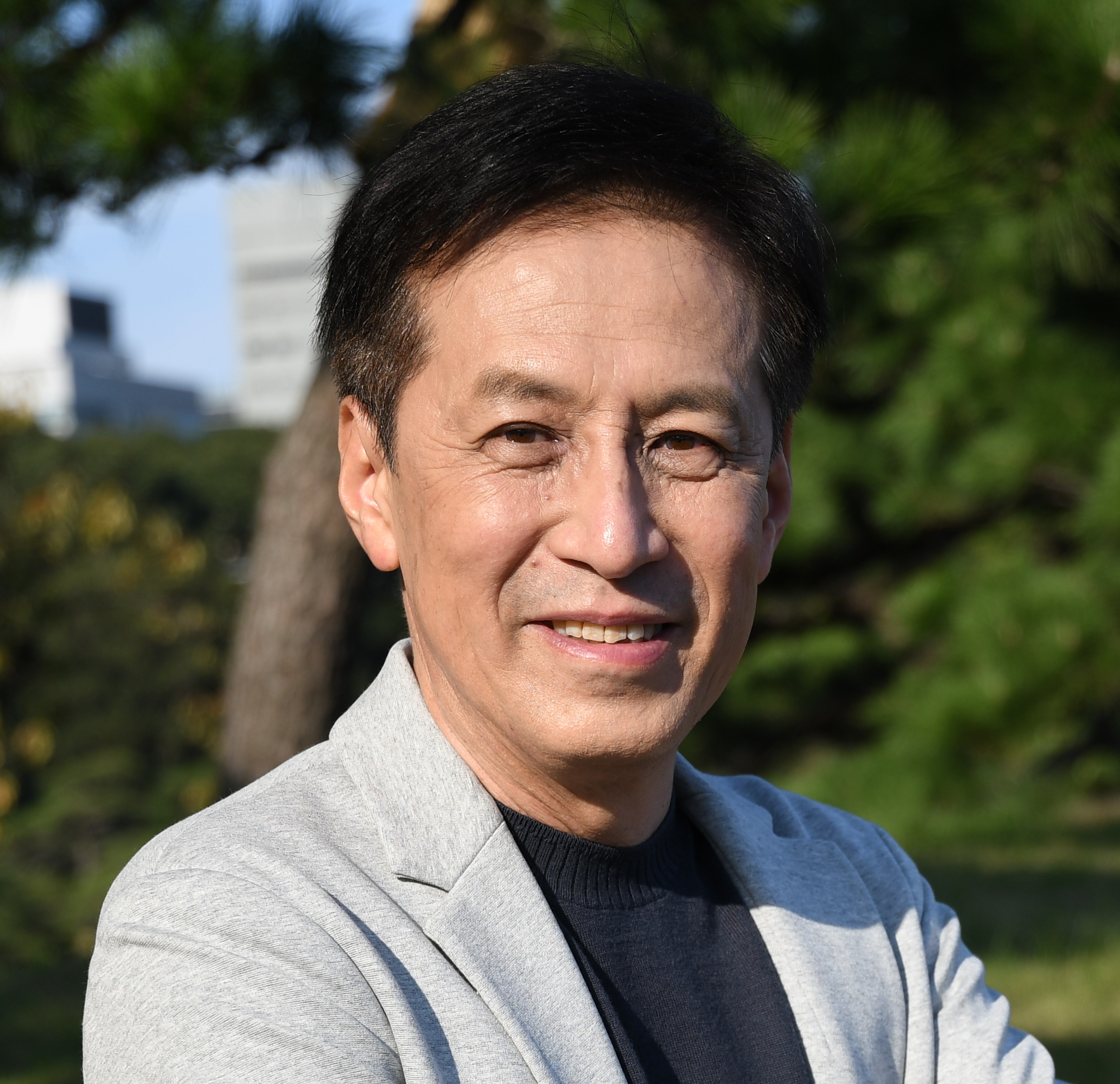 村尾信尚教授