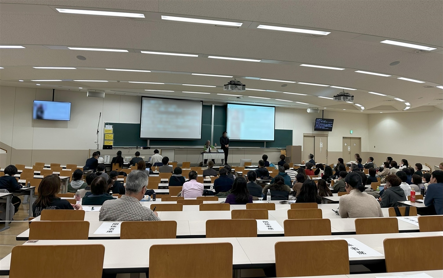 講演の様子①