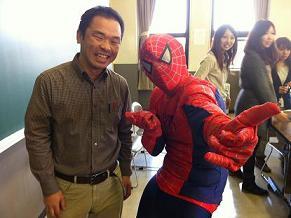 上村先生とスパイダーマン