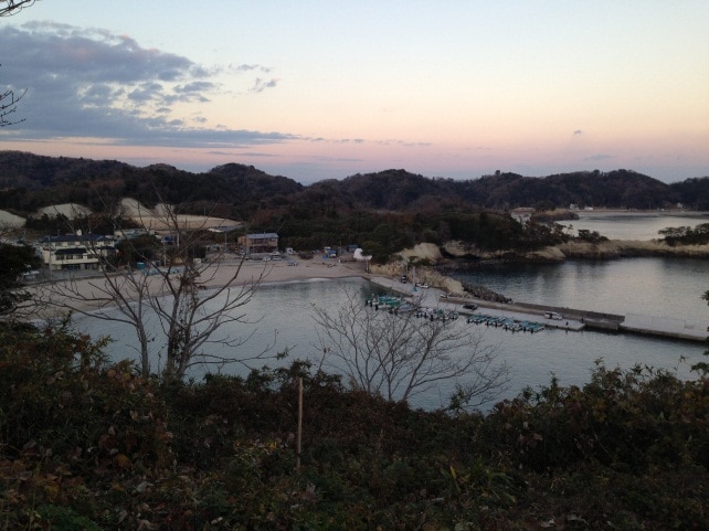 震災前と変わらない美しい月浜の夕景