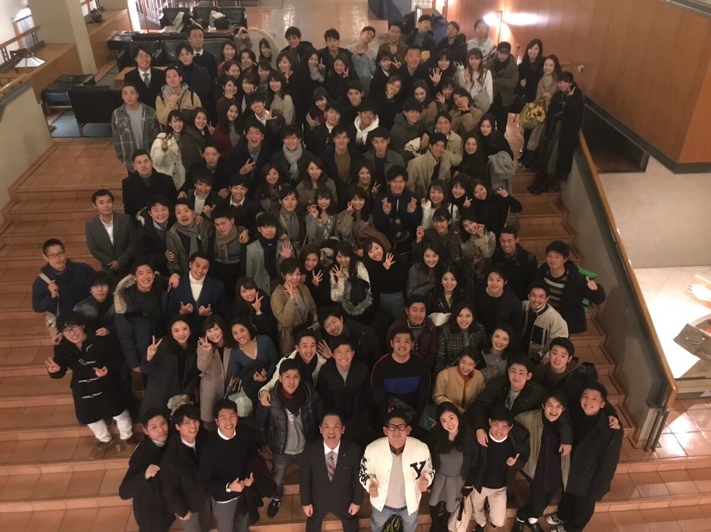 2019年1月の新年会の写真、現役および卒業ゼミ生合わせて120人が集まりました