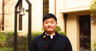 プロフィール