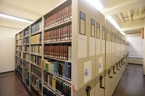 法学部資料室