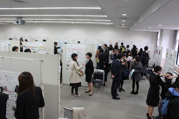 人間福祉学部 実践教育報告会