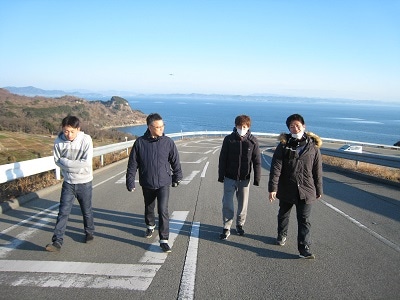 思考の整理を兼ねた朝の散歩で訪れた棚田の風景。
