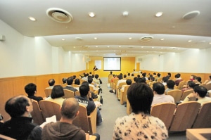 「戦争が生み出す社会 Part II -『見えない敵』への恐れと排除」写真2