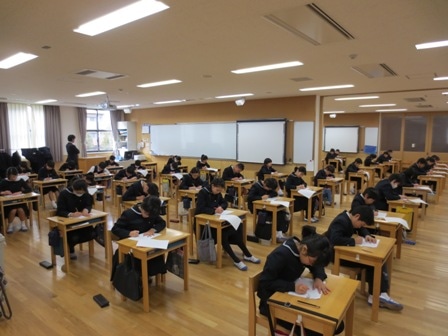 この教室で学ぶのもあと少し。