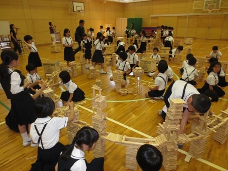 「カプラ」