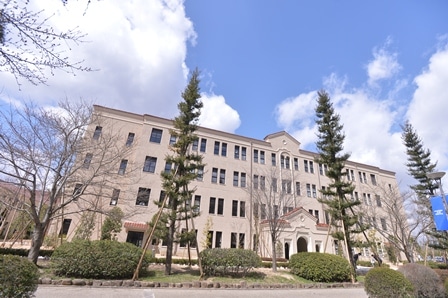 Ⅶ号館
