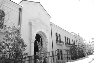 G号館