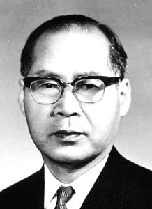 石田己代治