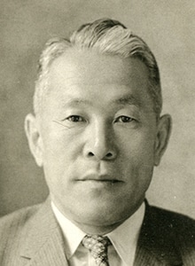 柏井象雄
