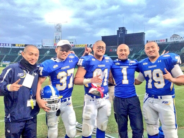 多田さん(一番左端)とファイターズの仲間