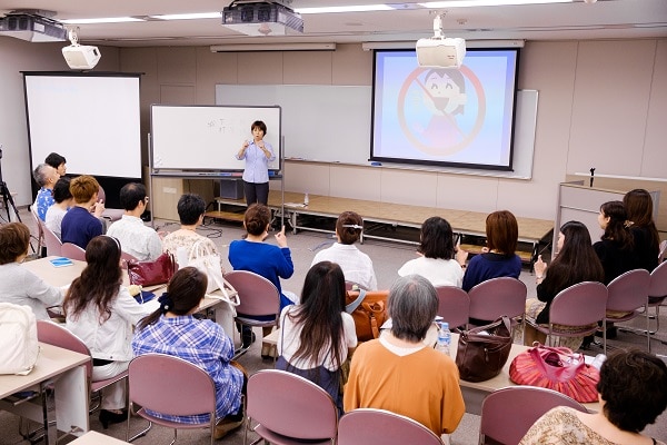 ~小北悦子氏による日本手話ワークショップ開始!~