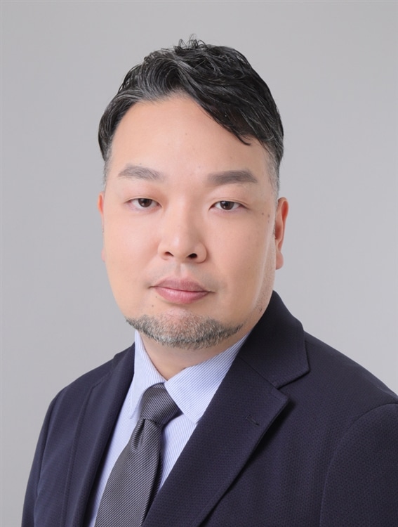 松井公佑