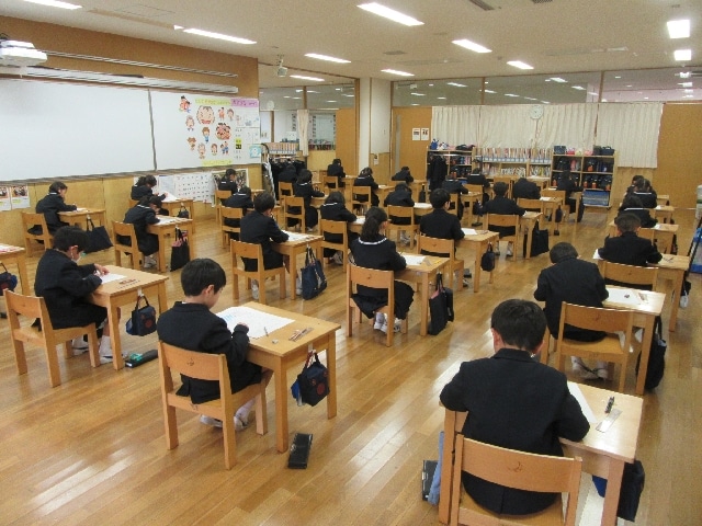 期末テストの様子