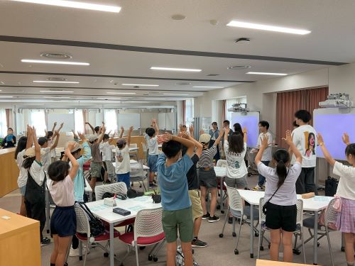 皆でアイスブレイク中!