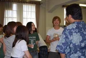 昨年の留学生との交流ランチタイムの様子