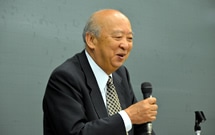 海老沢勝二氏