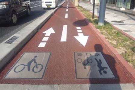 自転車専用レーン