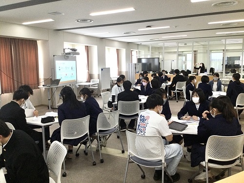 高校生と大学生の交流タイム