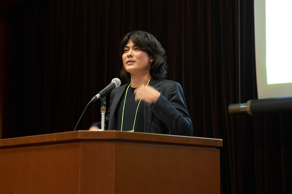 記念スピーチの様子