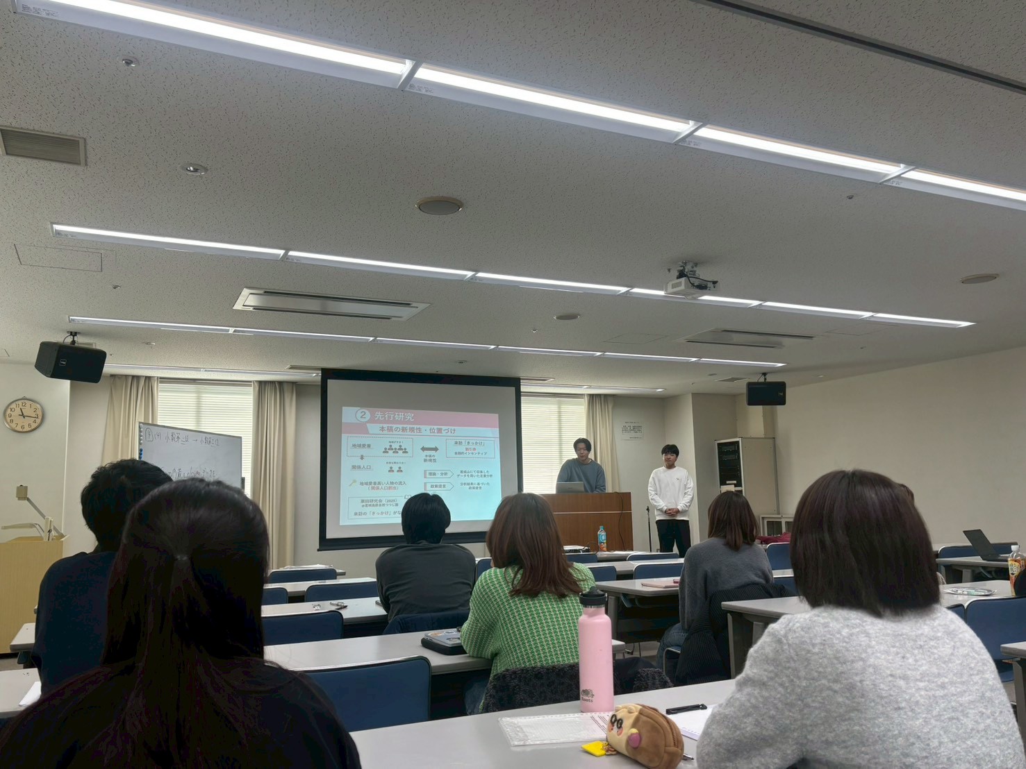 上級生による研究報告と多様な「入門」講義