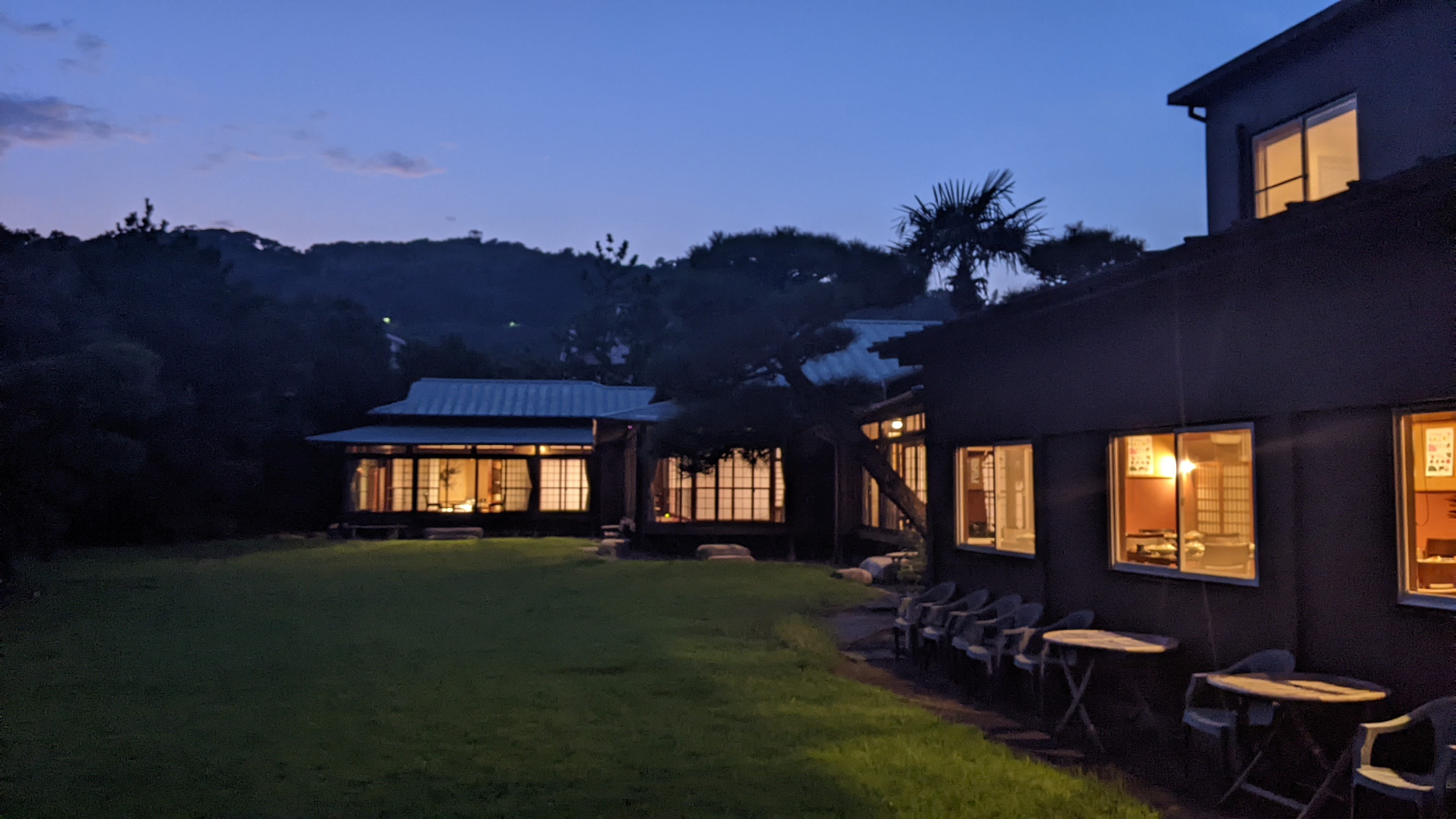 会場庭からの風景